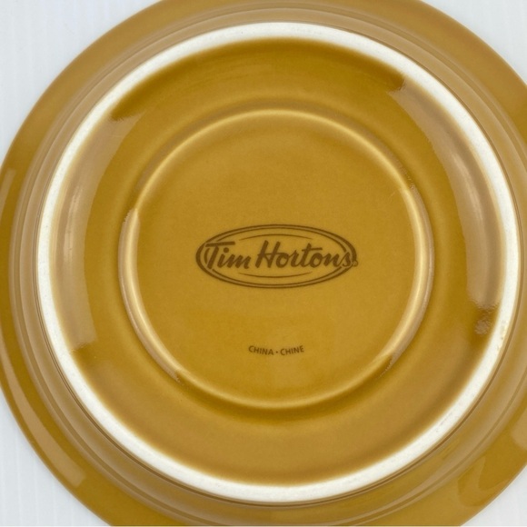 Tim Hortons Tea Cup and Saucer with Original Box Collectors 2006 - 8 ounce mug - Picture 10 of 12